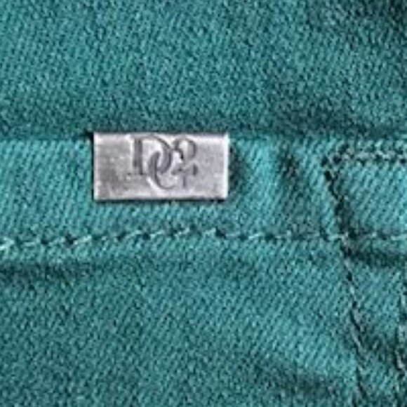 NWOT DG2 Teal Front Slit Center Seamed Stretch Cotton Blend Bootcut Jean - Picture 8 of 10
